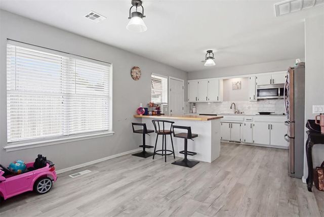 6304 NW 82nd Street, Oklahoma City, OK 73132