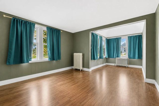 220 FOREST AVENUE, Kewaskum, WI 53040