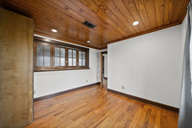 549 Swan Ave, Hohenwald, TN 38462