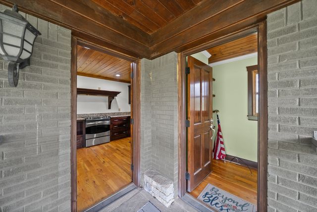549 Swan Ave, Hohenwald, TN 38462