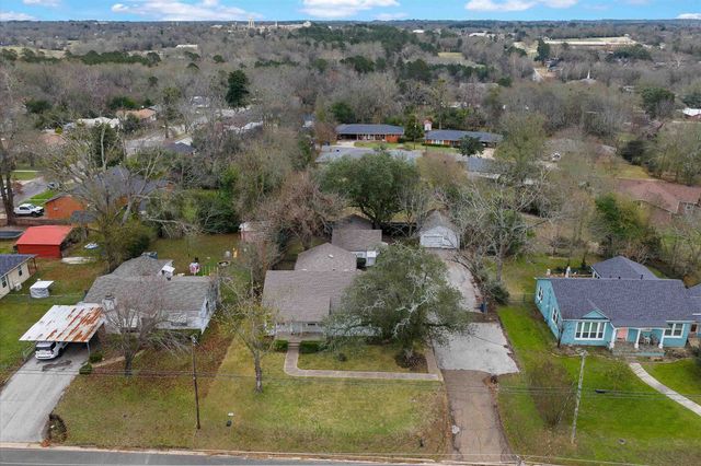 405 S Evenside, Henderson, TX 75654