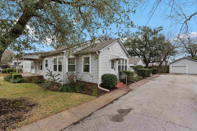 405 S Evenside, Henderson, TX 75654