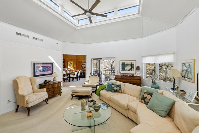 3930 Grand Avenue 402, Des Moines, IA 50312