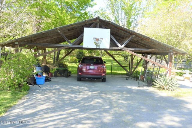 191 Walker Ford Rd, Maynardville, TN 37807