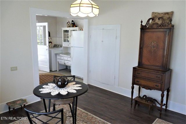 191 Walker Ford Rd, Maynardville, TN 37807