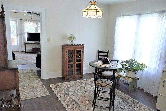 191 Walker Ford Rd, Maynardville, TN 37807