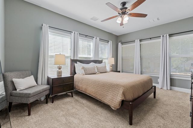 607 S Alamo Street, Weatherford, TX 76086