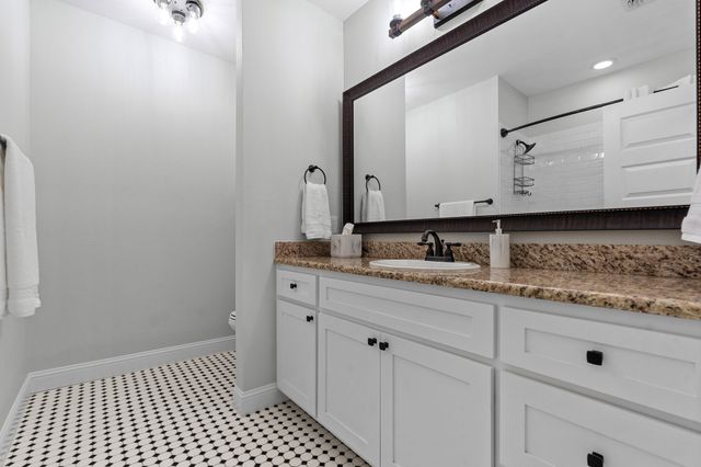 607 S Alamo Street, Weatherford, TX 76086