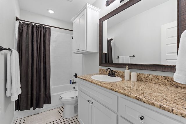 607 S Alamo Street, Weatherford, TX 76086