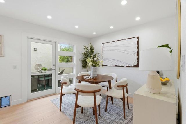 255 Sierra Vista Avenue, Mountain View, CA 94043