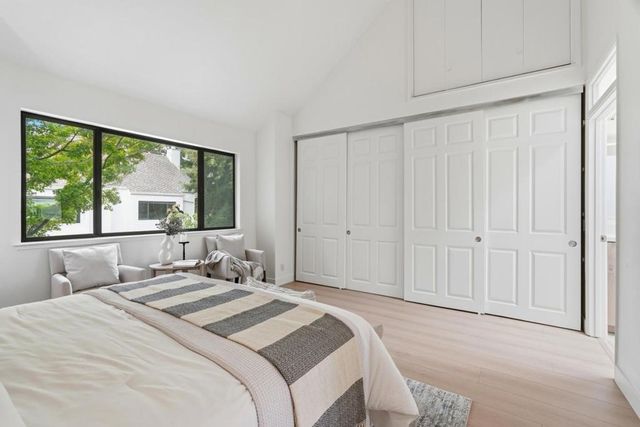 255 Sierra Vista Avenue, Mountain View, CA 94043