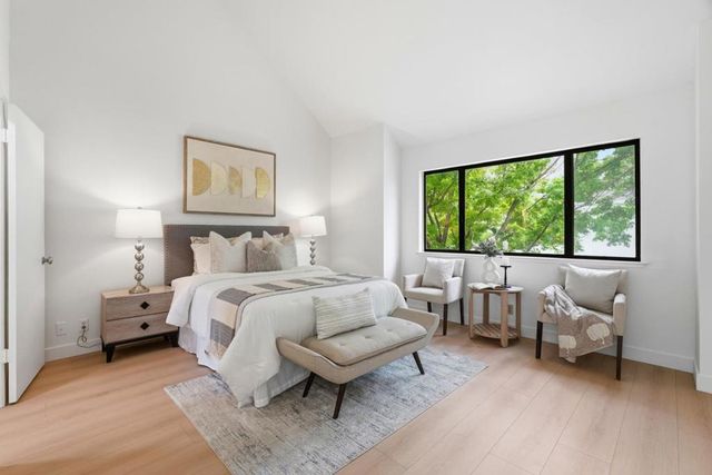 255 Sierra Vista Avenue, Mountain View, CA 94043