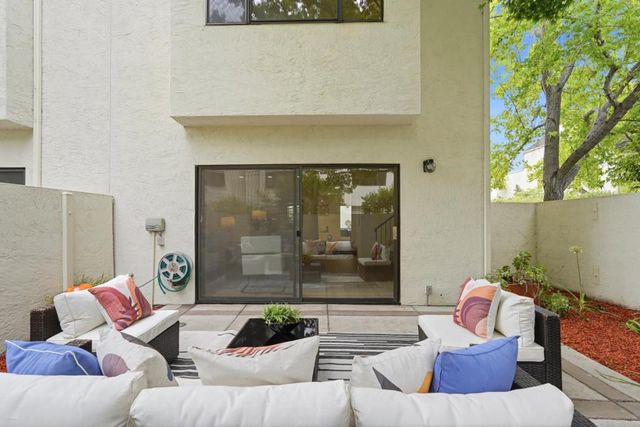 255 Sierra Vista Avenue, Mountain View, CA 94043