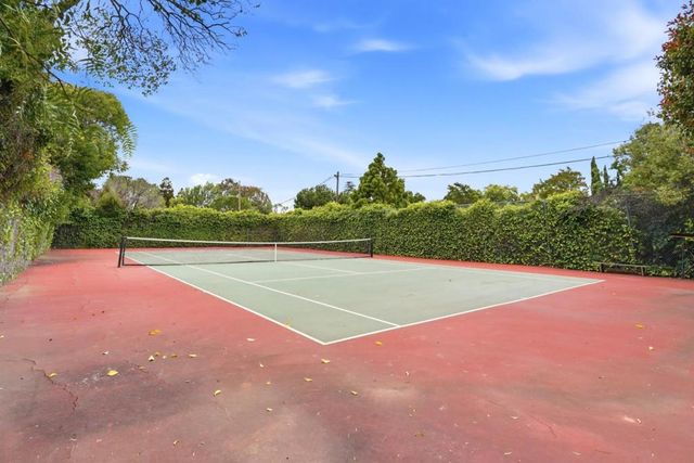 255 Sierra Vista Avenue, Mountain View, CA 94043