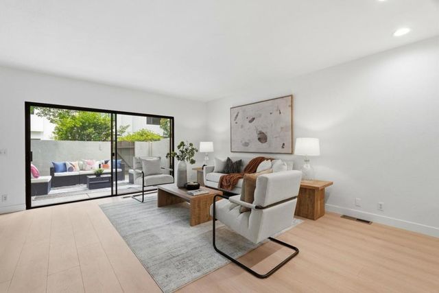 255 Sierra Vista Avenue, Mountain View, CA 94043