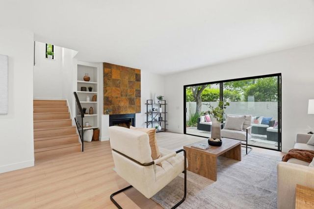 255 Sierra Vista Avenue, Mountain View, CA 94043