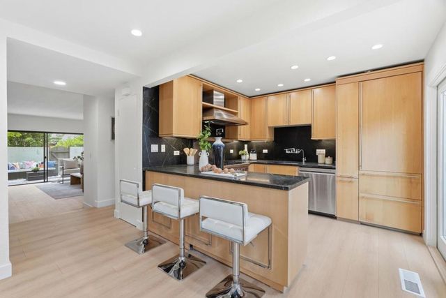 255 Sierra Vista Avenue, Mountain View, CA 94043