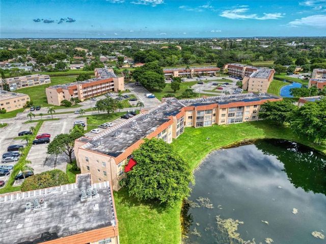9281 Sunrise Lakes Boulevard 212, Sunrise, FL 33322
