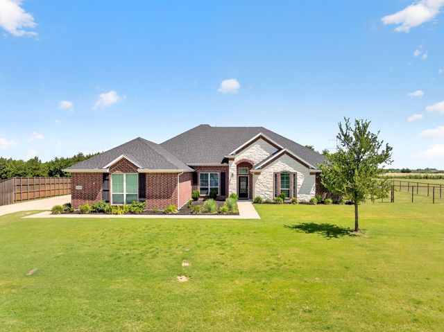 1095 Emilia Drive, Farmersville, TX 75442