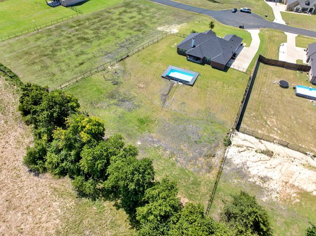 1095 Emilia Drive, Farmersville, TX 75442