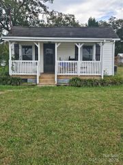 1627 Warren Avenue, Gastonia, NC 28054