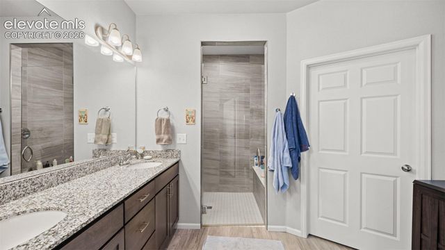6724 Golden Briar Lane, Colorado Springs, CO 80927
