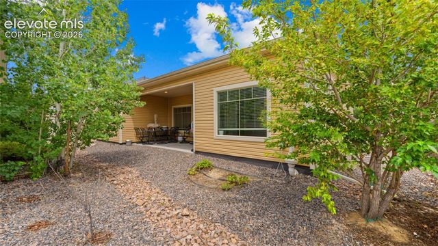 6724 Golden Briar Lane, Colorado Springs, CO 80927