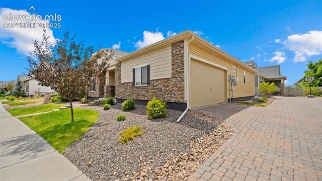 6724 Golden Briar Lane, Colorado Springs, CO 80927