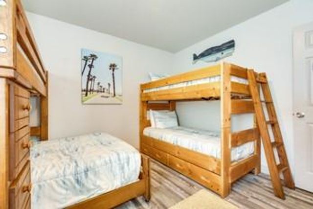 117 Tarpon Avenue, Galveston, TX 77550