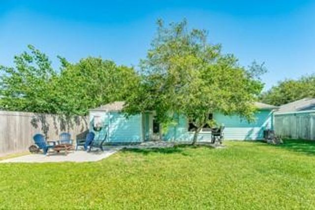 117 Tarpon Avenue, Galveston, TX 77550