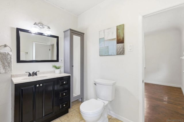 3891 Superba St, San Diego, CA 92113