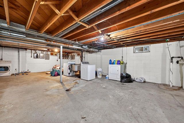 5412 W Mill ROAD, Milwaukee, WI 53218