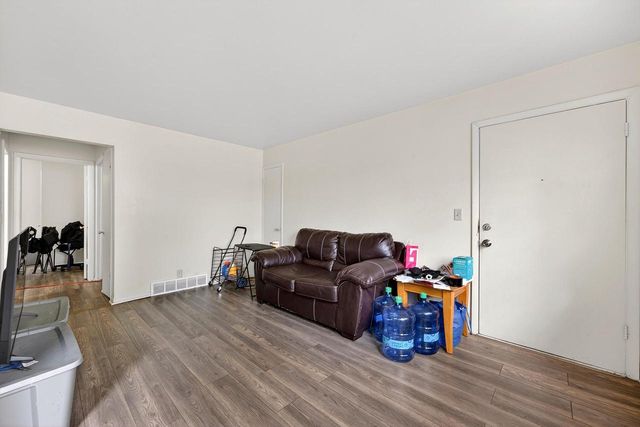 5412 W Mill ROAD, Milwaukee, WI 53218