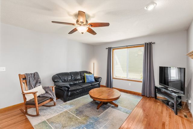 908 SE Rene Street, Ankeny, IA 50021
