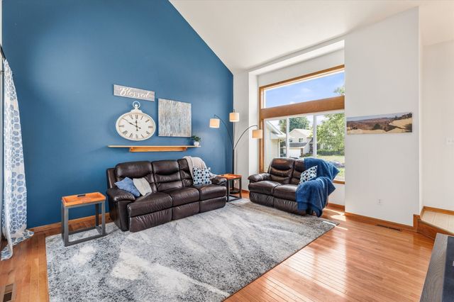908 SE Rene Street, Ankeny, IA 50021