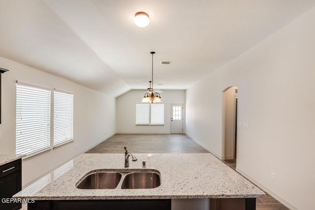 13957 Summer Wave Avenue, El Paso, TX 79928