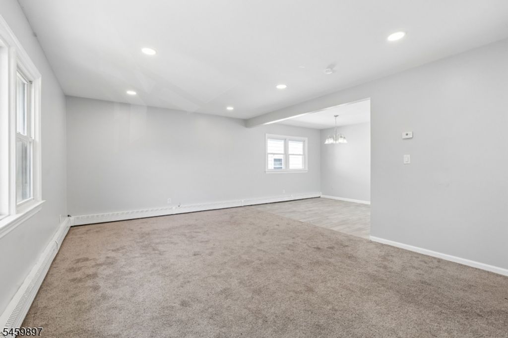 31 Barbara St, Bloomfield Twp., NJ 07003 — photo 2