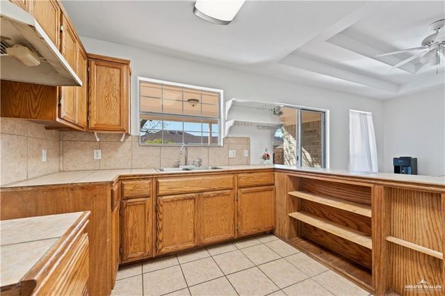 8512 S Morelos, Pharr, TX 78577