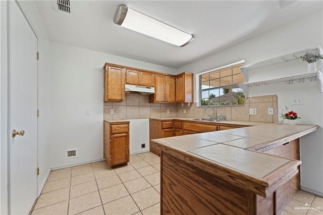 8512 S Morelos, Pharr, TX 78577