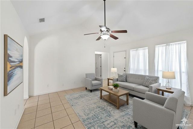 8512 S Morelos, Pharr, TX 78577