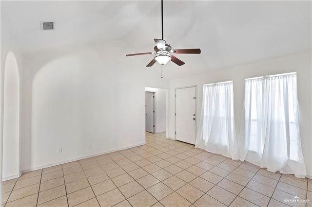 8512 S Morelos, Pharr, TX 78577