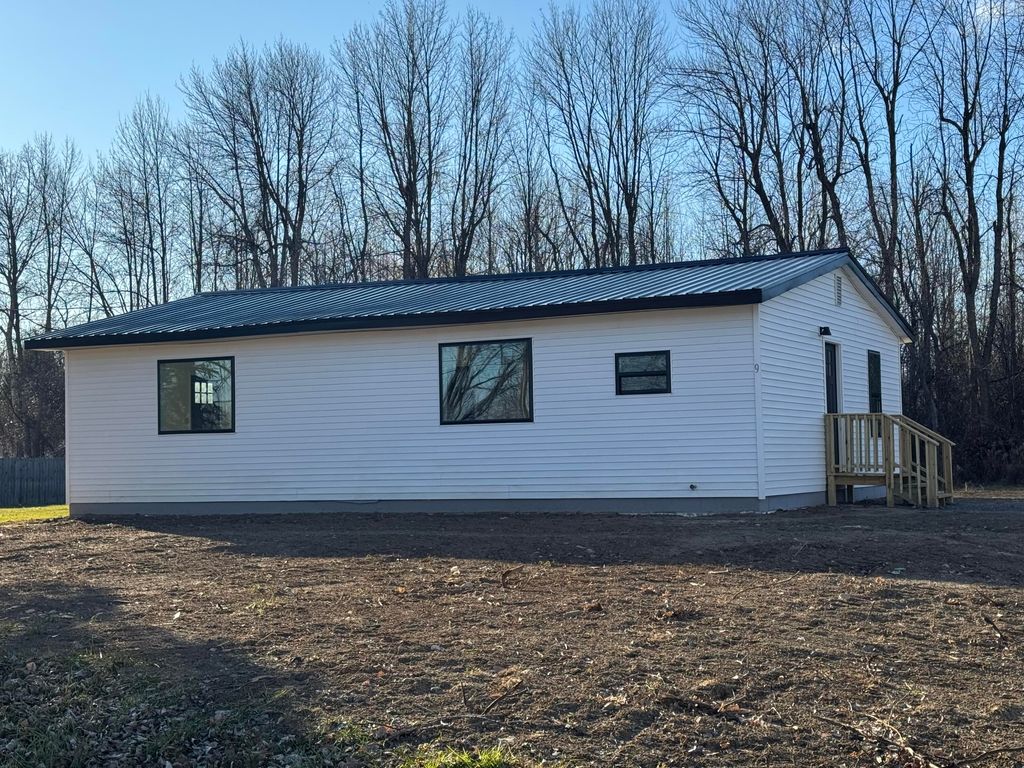 9 Melody Lane, Plattsburgh, NY 12901