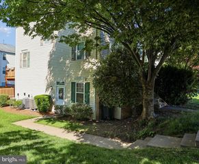 1016 MURDOCH CT, Crofton, MD 21114