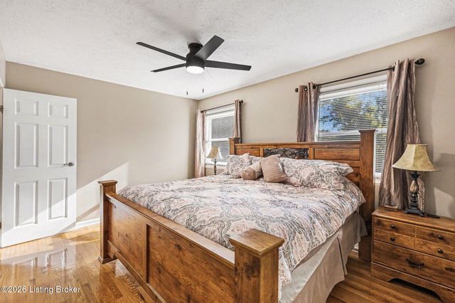 5206 Constance Dr, Louisville, KY 40272