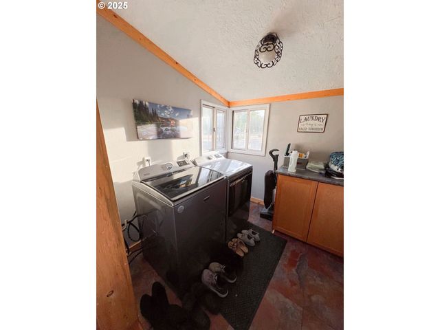 227 Nw 2ND Ave, John Day, OR 97845