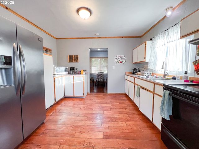 227 Nw 2ND Ave, John Day, OR 97845