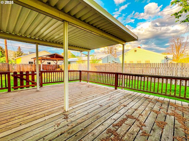 227 Nw 2ND Ave, John Day, OR 97845