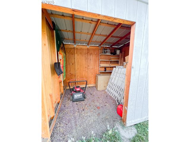 227 Nw 2ND Ave, John Day, OR 97845