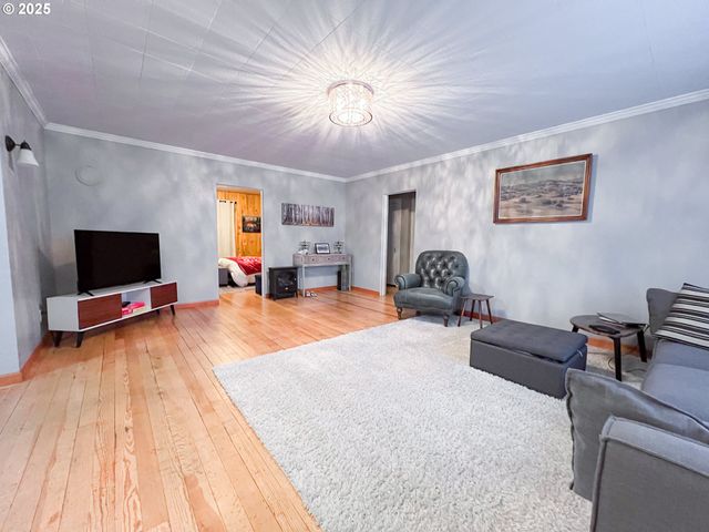 227 Nw 2ND Ave, John Day, OR 97845