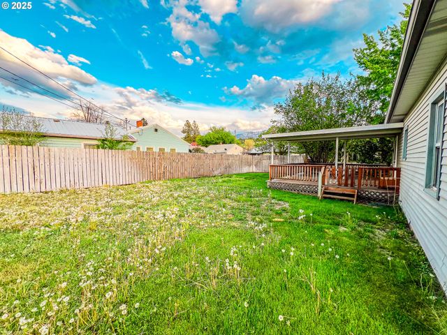 227 Nw 2ND Ave, John Day, OR 97845